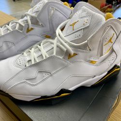 Size 11.5 Nike Air Jordan True Flight White Yellow Ochre Black 342964-107 Men's