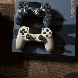 PS4 With Games / Controllers 