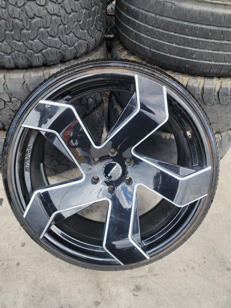 24 Inch Strada Wheels (Chevy GMC)