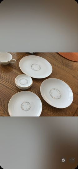 Service for 10 dishes from 1950