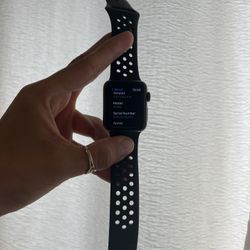 Apple Watch SE 3rd Gen Nike Edition 