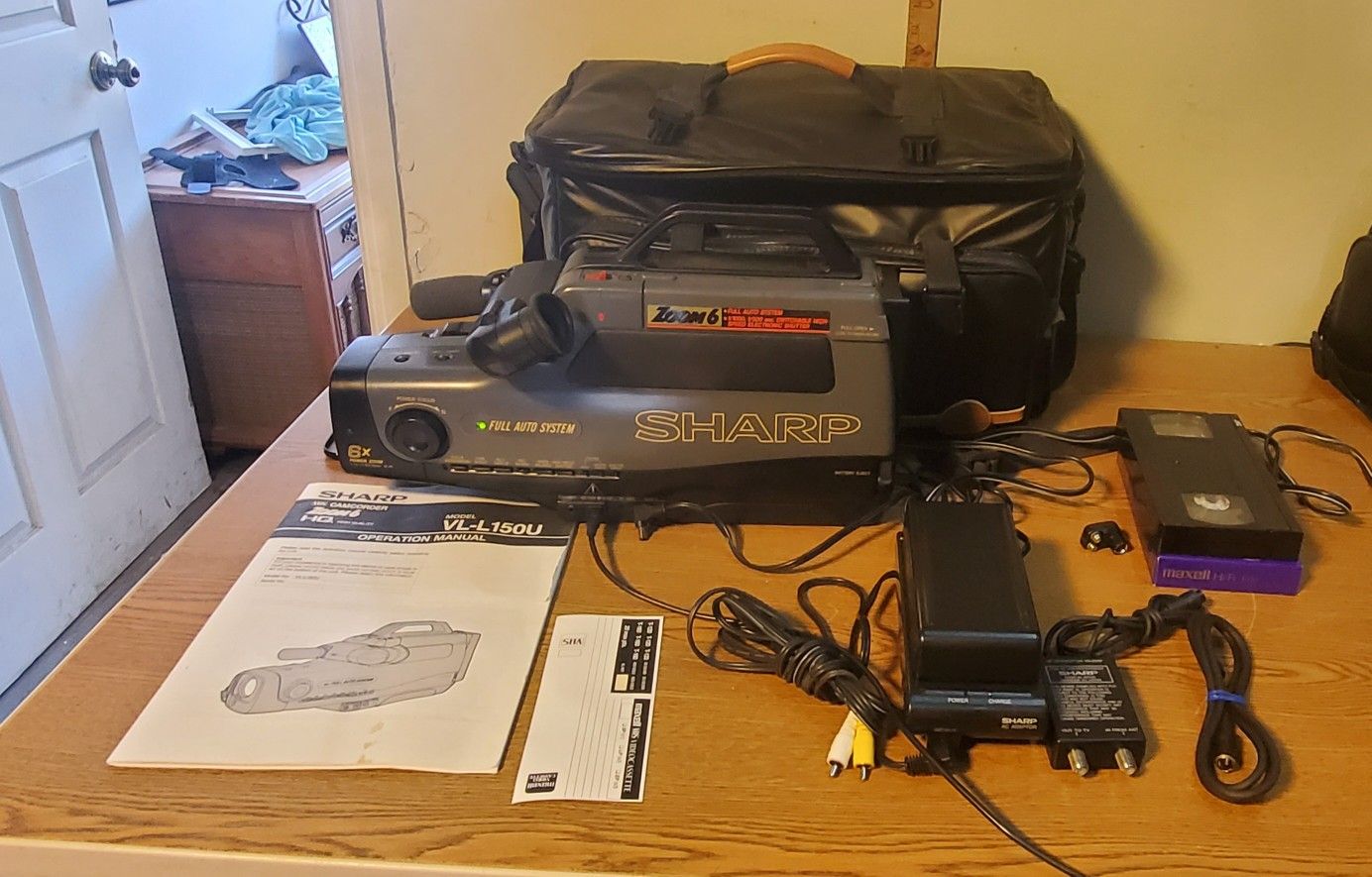 Sharp VL-L150U VHS Camcorder kit. Tested. Working.