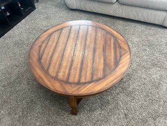 Coffee table with 2 end tables