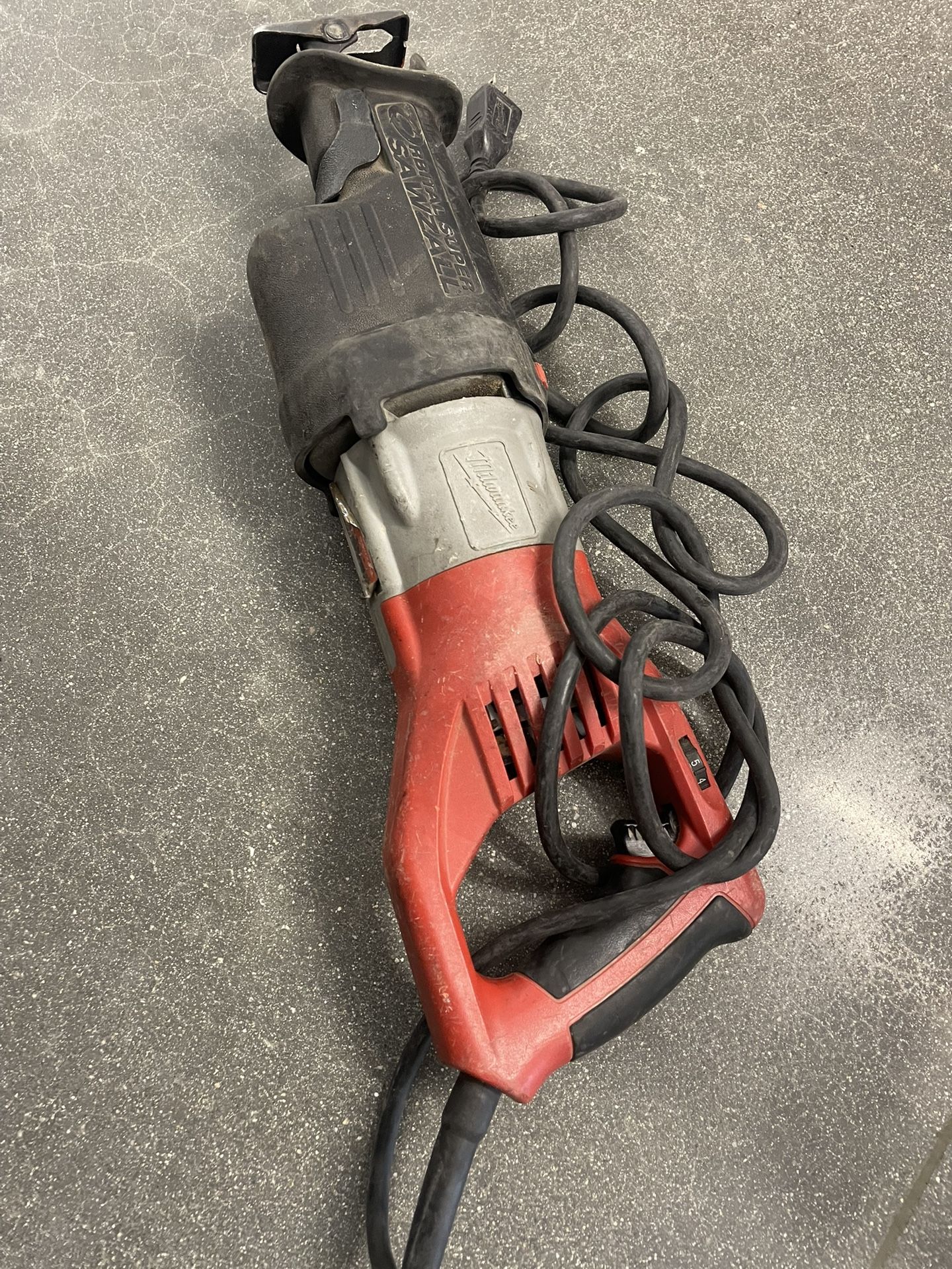 Saw