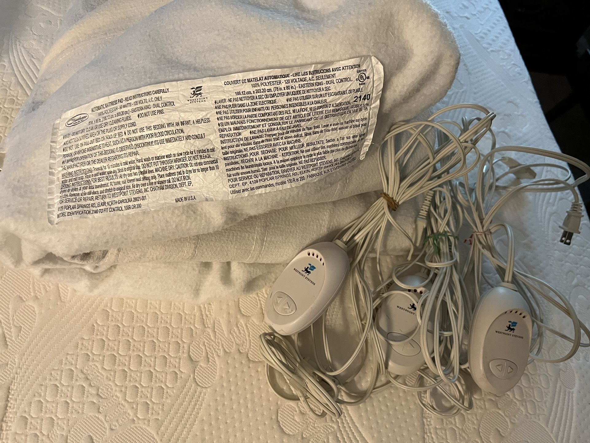 WestPoint Stevens Heated Mattress Pad, King. Huge Mark Down to $5