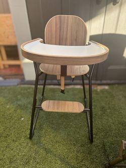 Charlie Crane TIBU High Chair