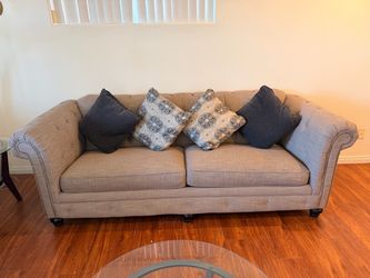 Living room Sofa and table set