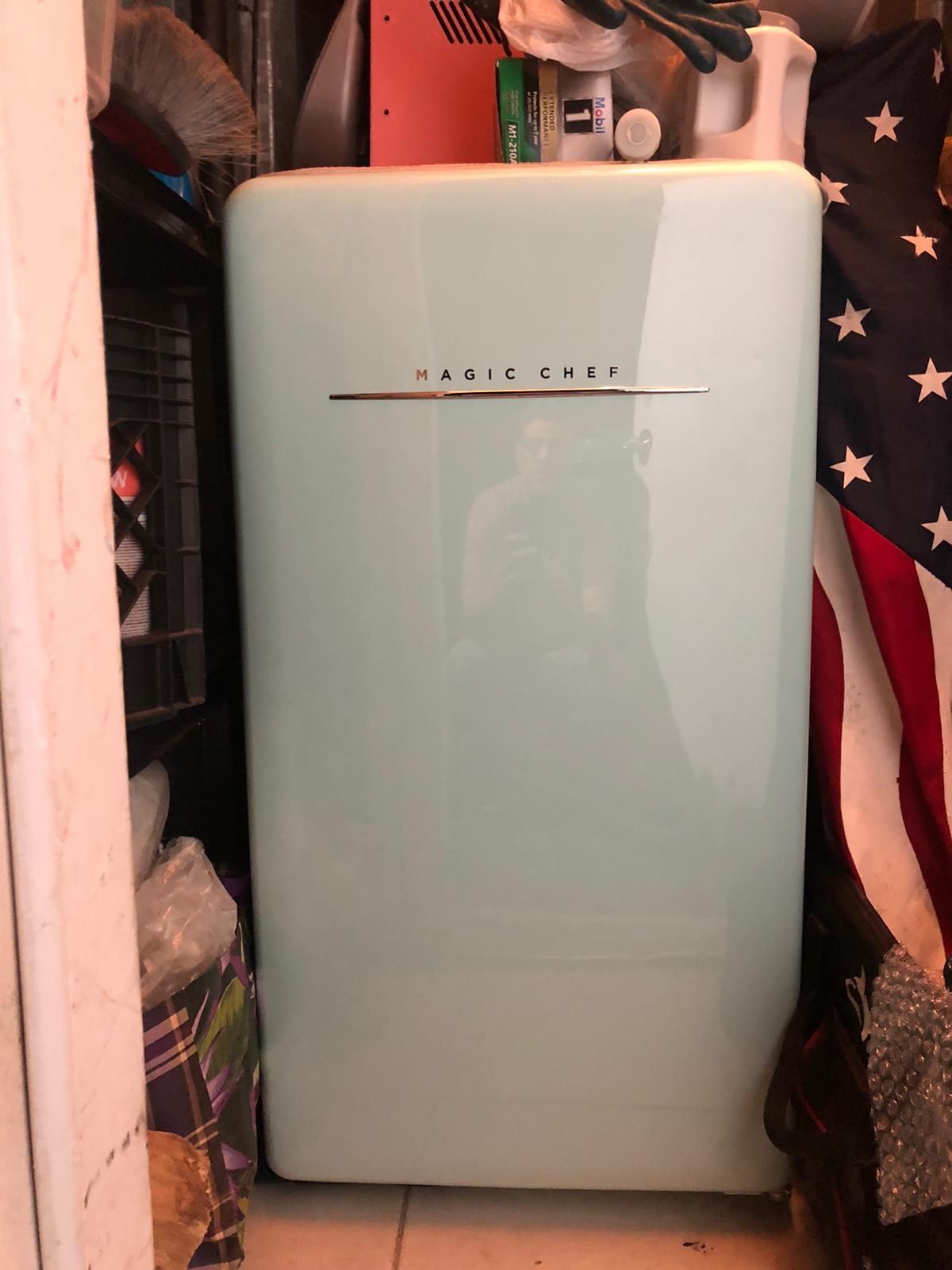 Mini fridge, like new