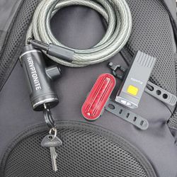 Bike Lock with mountable Headlight and Brake Light