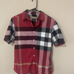 Red Burberry Brit Short sleeve(M)