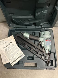 Hitachi NT65MA4(S) 15-Gauge Angled Finish Nailer with Case