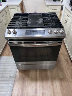 GE Stainless Steel Gas Range with Griddle