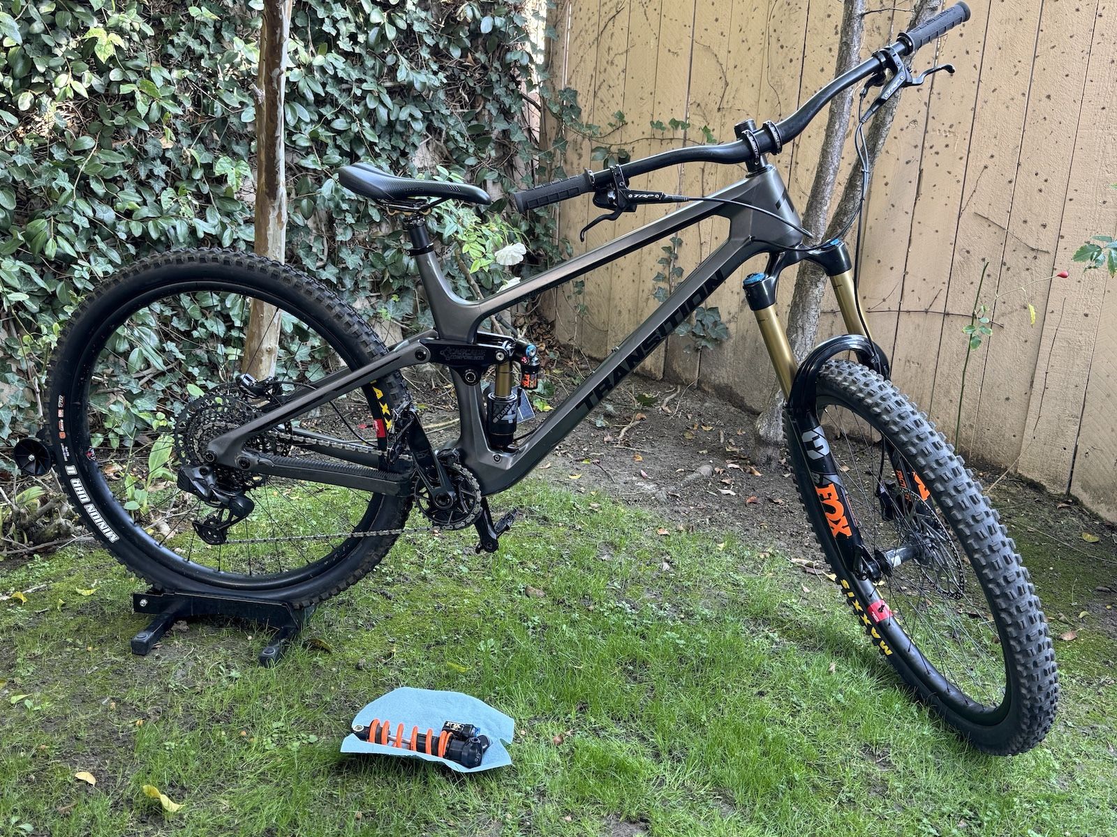 Transition Sentinel 170/160 Custom Enduro MTB