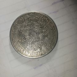 Silver Mexican Cien Pesos 1977