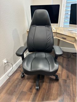 Legacy Executive High-Back Office Chair by LIFEFORM®