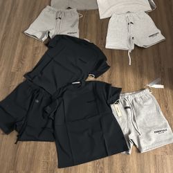 Essentials DM IF INTERESTED 