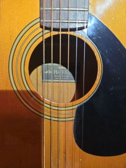 Yamaha FG-75