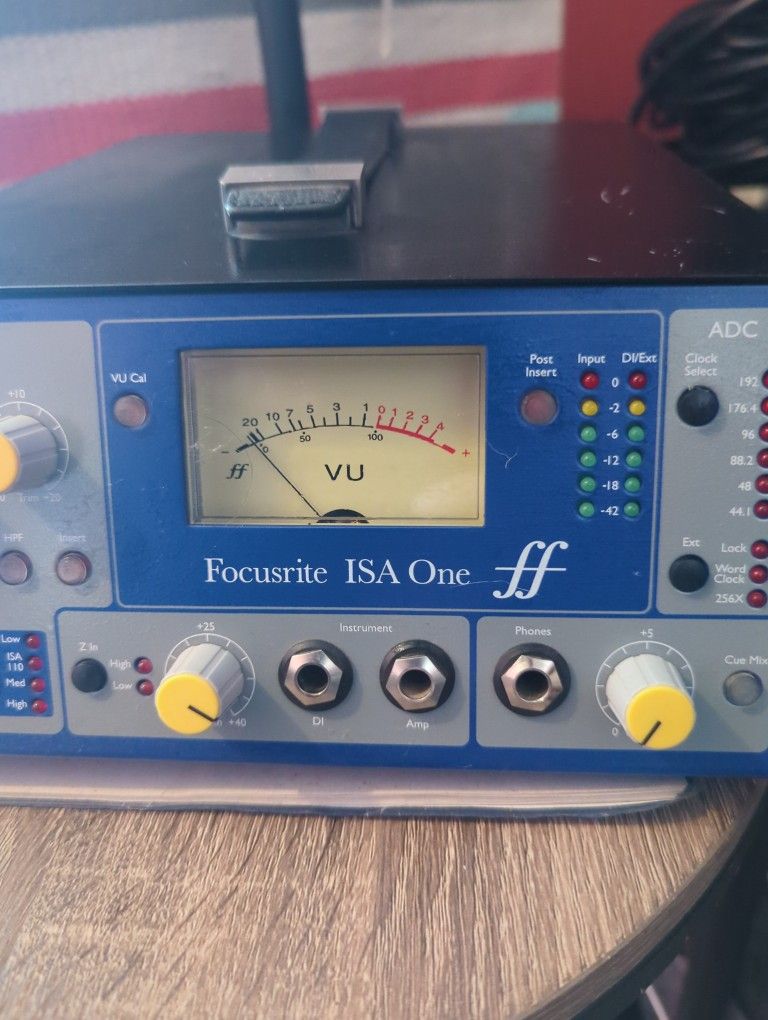 Focusrite ISA One - Classic Mic / DI Preamp