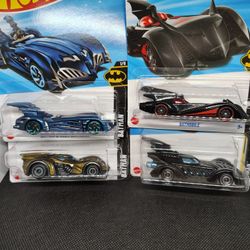 Hot Wheels Batmobile Bundle 