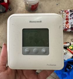 Honeywell Thermostat 