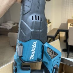 Makita Saw Kit