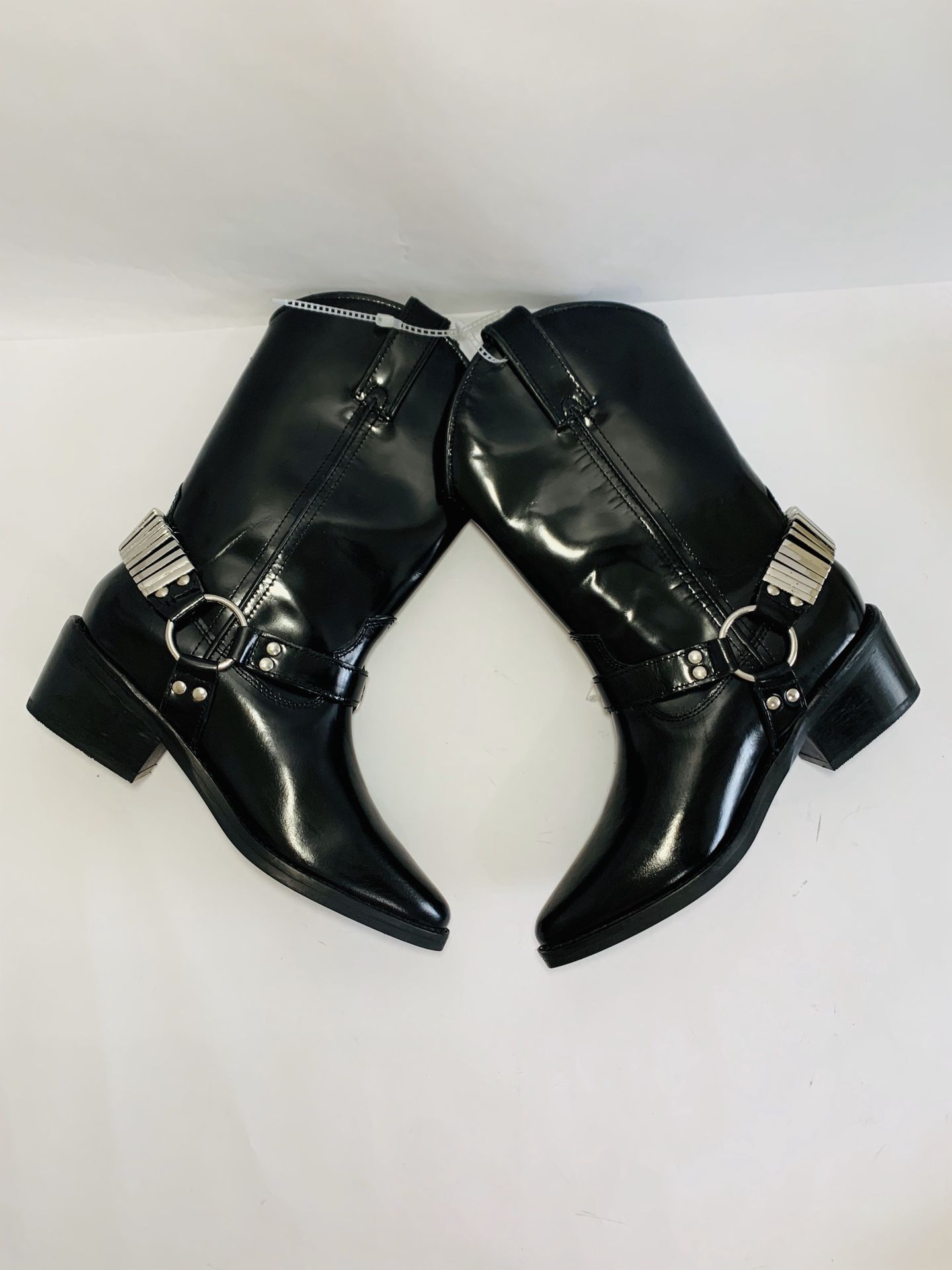 Free People Ridge Western Boots brand new without original box , 100% authentic free people Size :5.5 EUR: 36 Black/black/silver Retails at $148 T