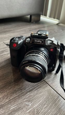 Canon EOS R5C - 8k / 120fps - Netflix approved Cinema/ Photo hybrid (45 mp)