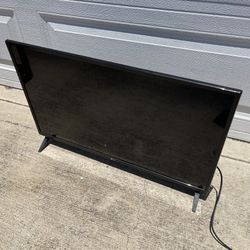 LG Tv 32in with Stand 