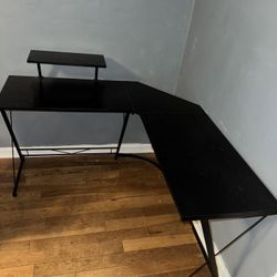 L Desk