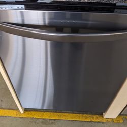 LG Black stainless Dishwasher 