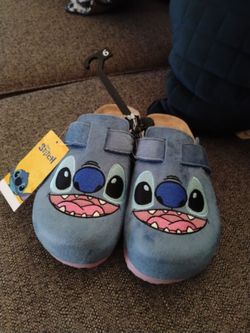 Stitch girl's shoes size 6
