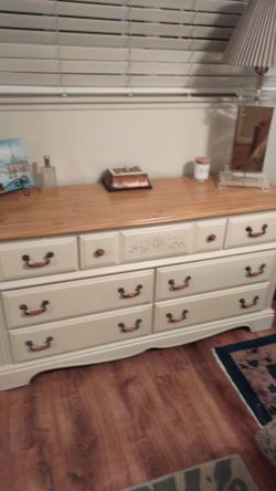 Dresser, beautiful quality, well made.