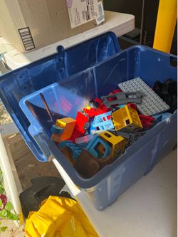 Multiple Lego duplo sets
