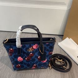 Fashionable Shoulder Bag