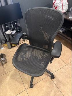 Aeron chair size C
