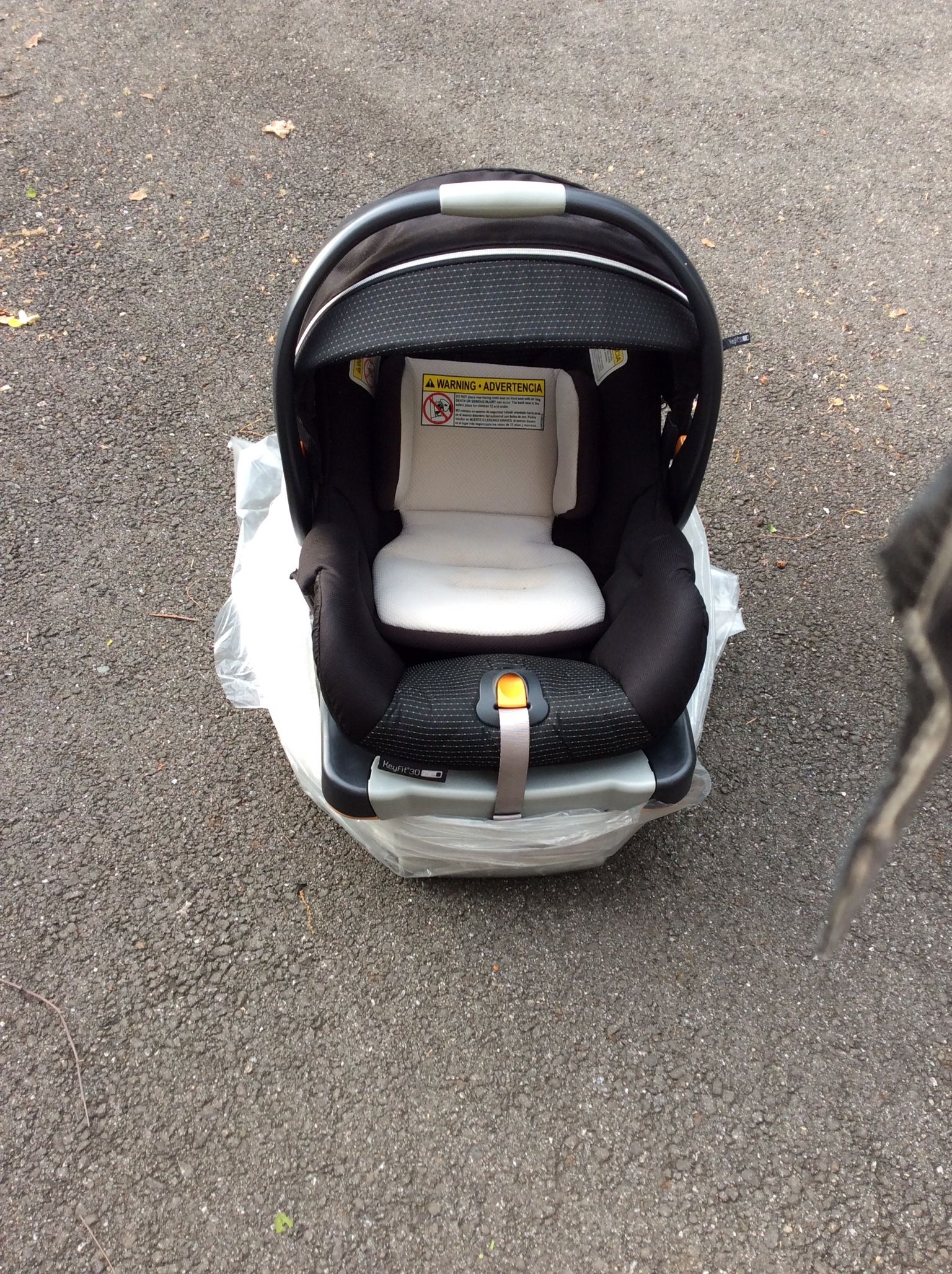 Infant Car Seat ,infant besides Bassinet And Infant seat