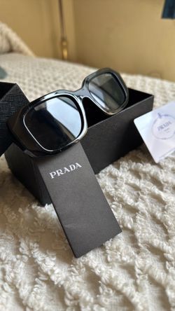 Black Prada women’s sunglasses