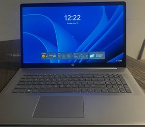 HP Laptop 17-cn3053cl – 17.3 inch Full HD Display