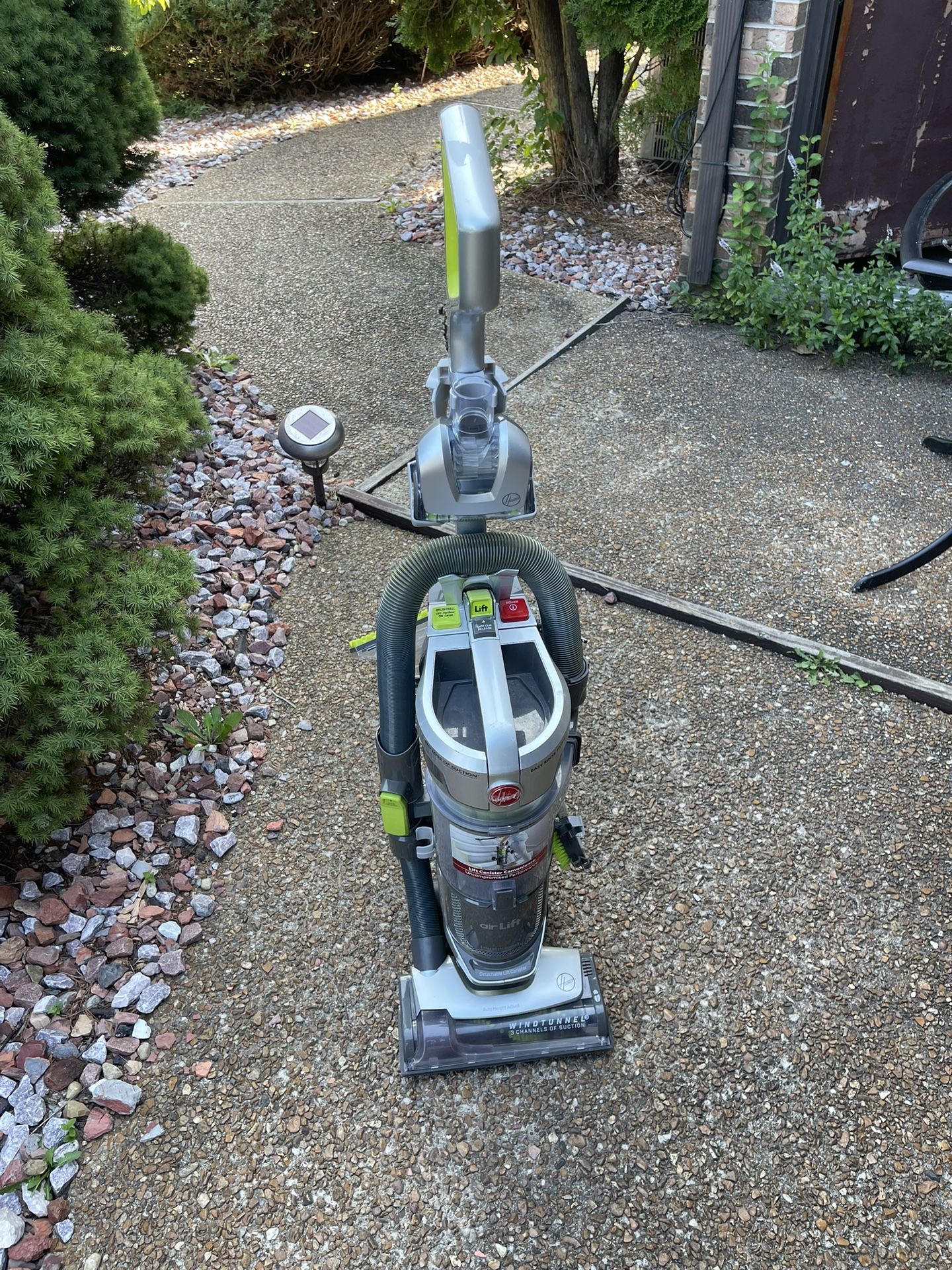 Hoover Air Lift Wind tunnel Vacuum