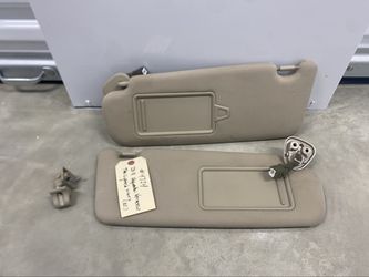 2007-2012 Hyundai Veracruz Sun Visor Pair Tan Lighted Mirrors OEM #4724