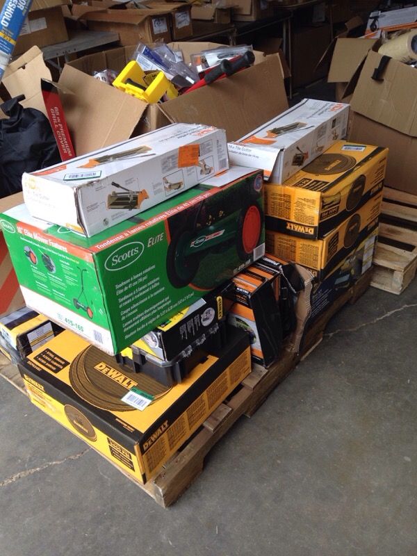 Wholesale liquidation tool pallet Dewalt for Sale in Rock Hill, SC