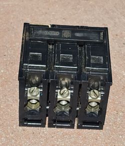 70AMP- Circuit Breaker.