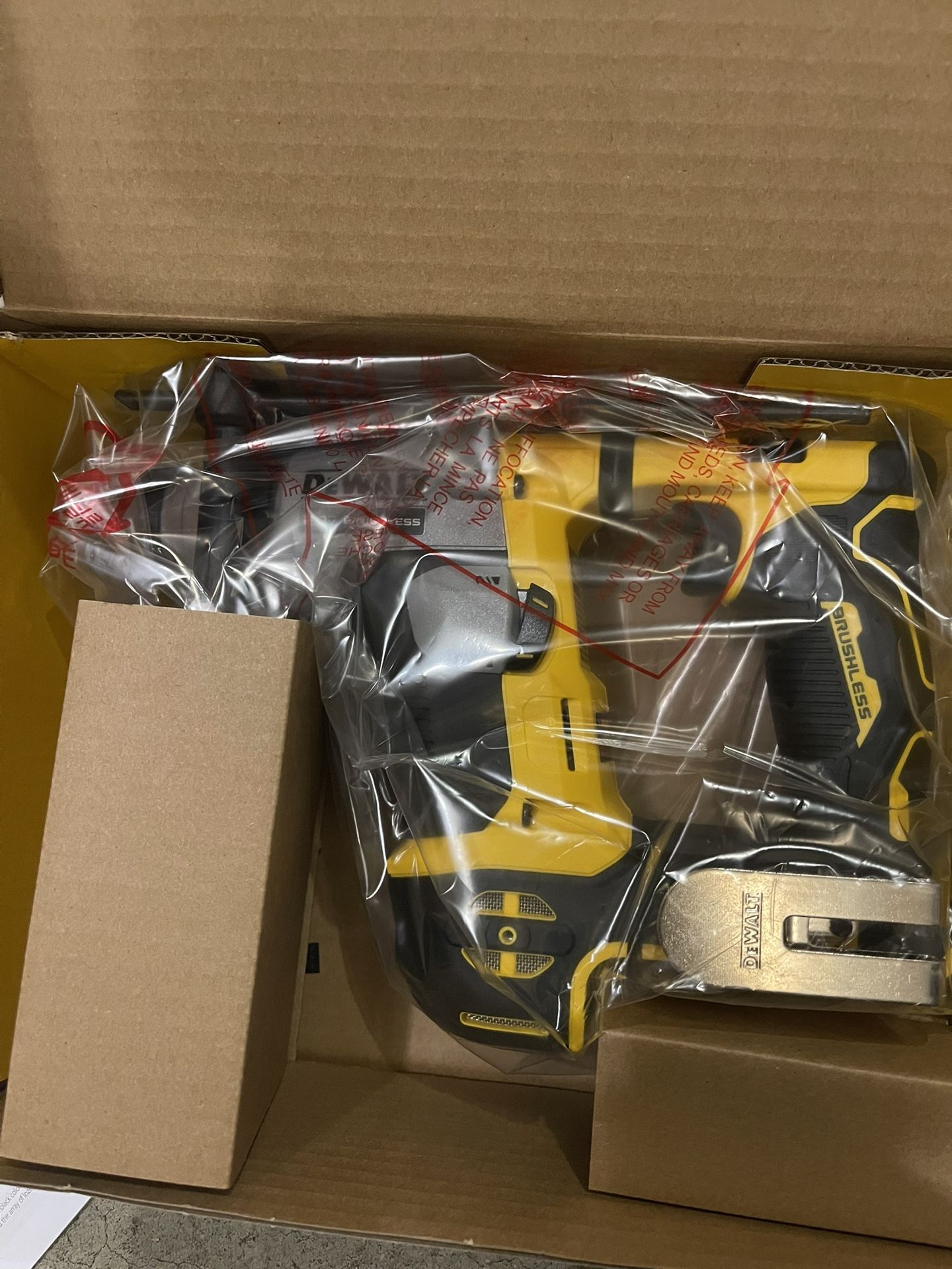 Brand New Dewalt 20v Brushless 5/8” SDS Rotary Hammer Drill For Sale