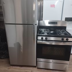 Ge Set  Like New  Stainless Steel  28 Inches Refrigerator 