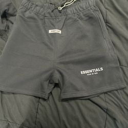 Essentials Shorts