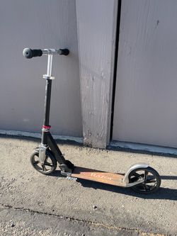 Razor A5 Lux Kick Scooter