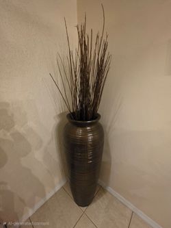 Decorative floor vase