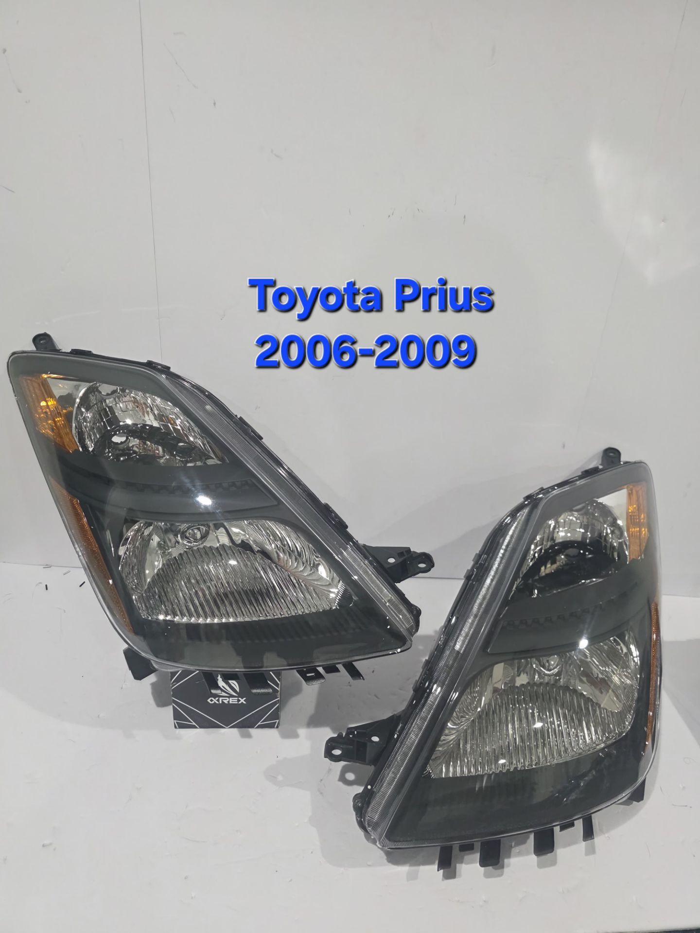 Toyota Prius 2006-2009 Headlights