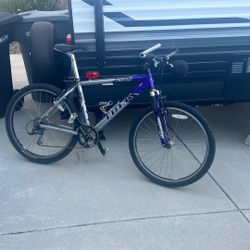 Trek 6500 Mountain Bike 