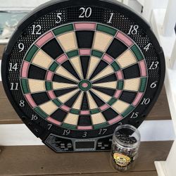 Dart board & Darts 